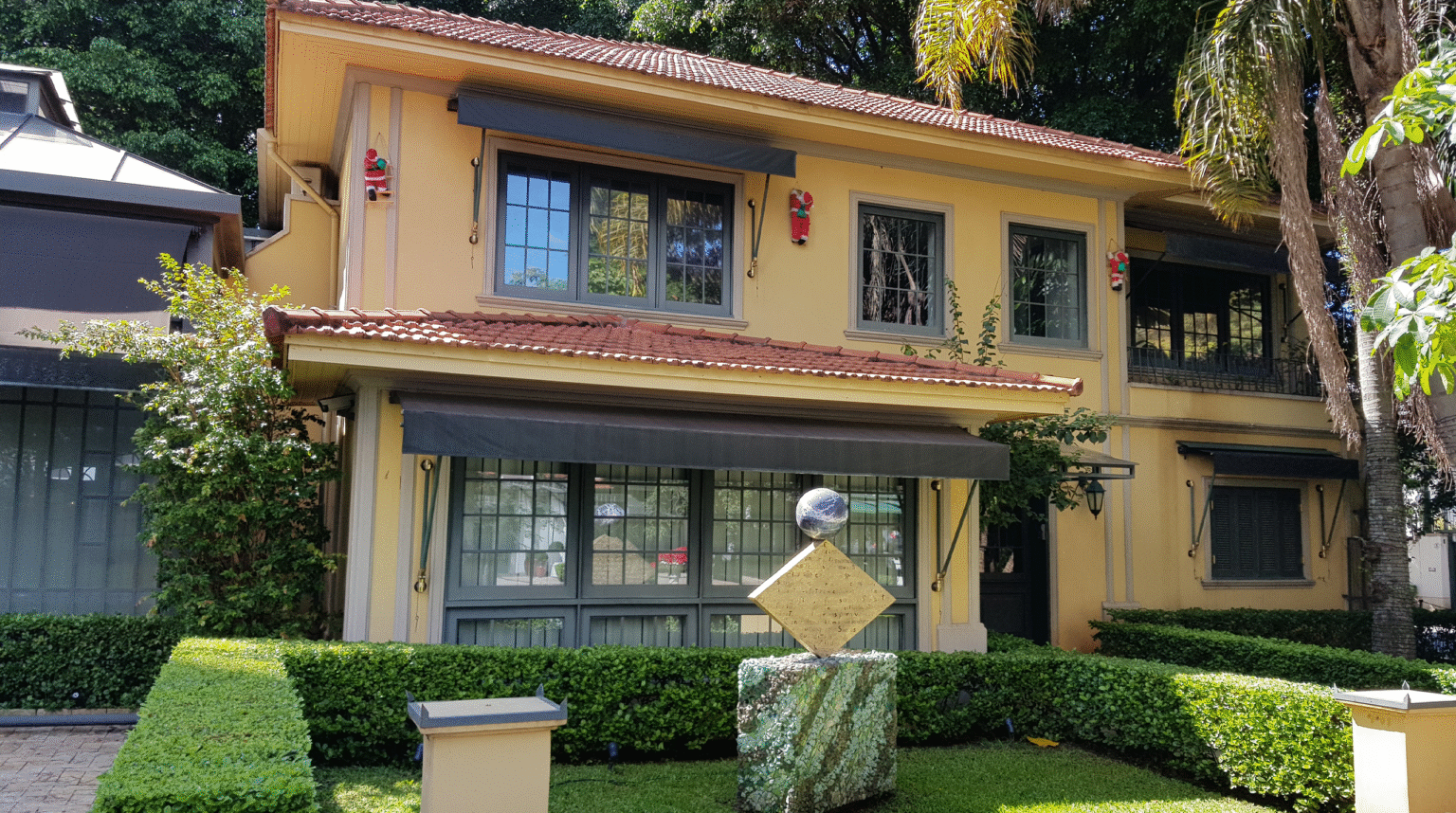 Casa Yellowhaus